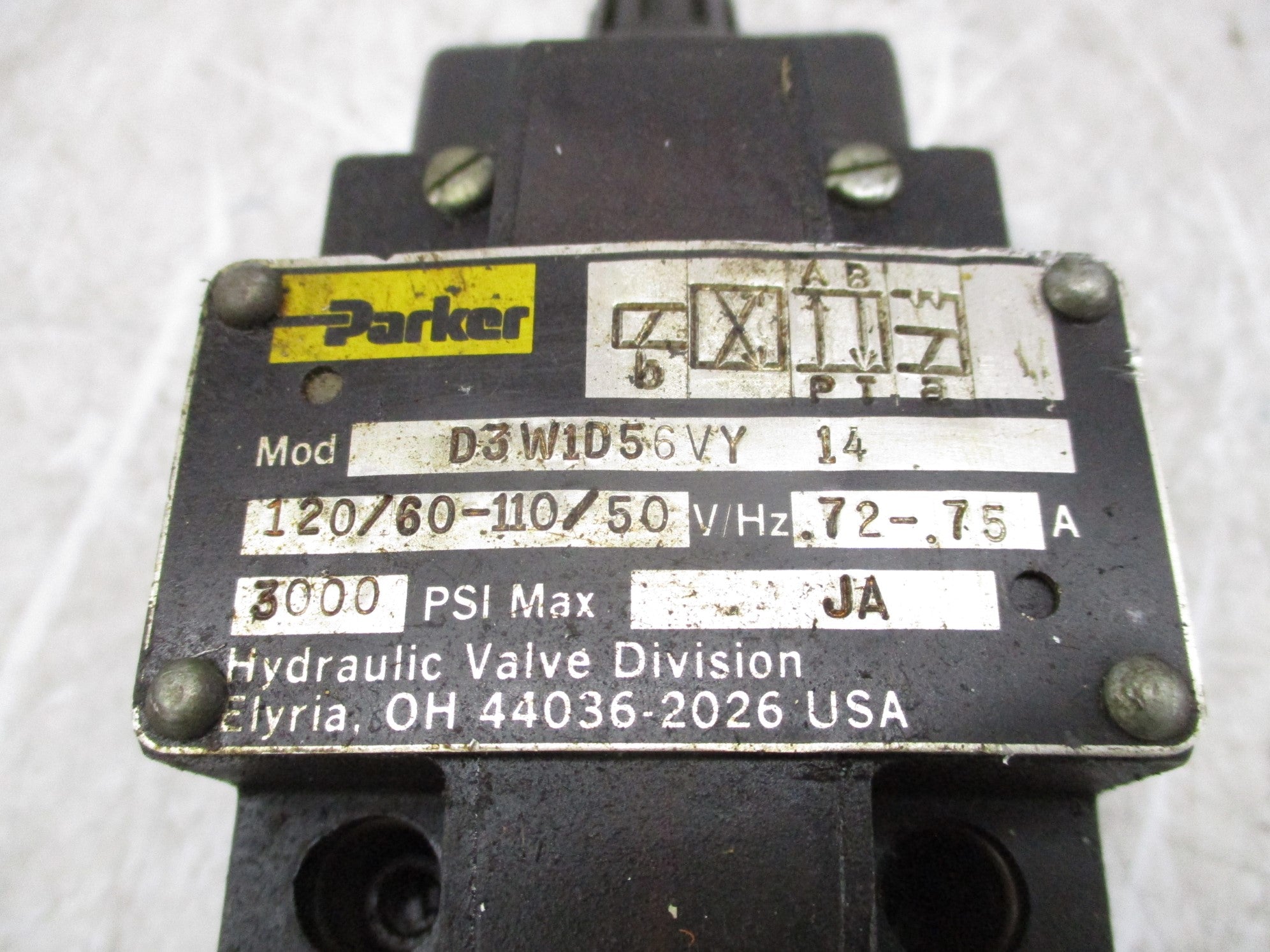 PARKER D3W1D56VY14 3000PSI 120V UNMP