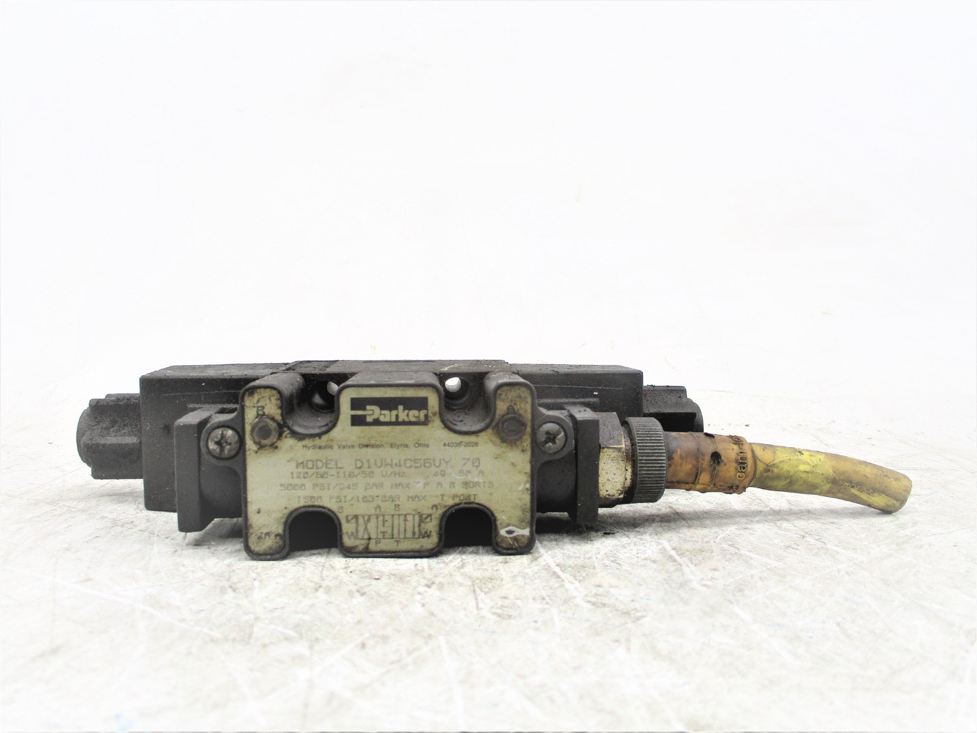 PARKER D1VW4C56VY70 5000PSI 120V UNMP