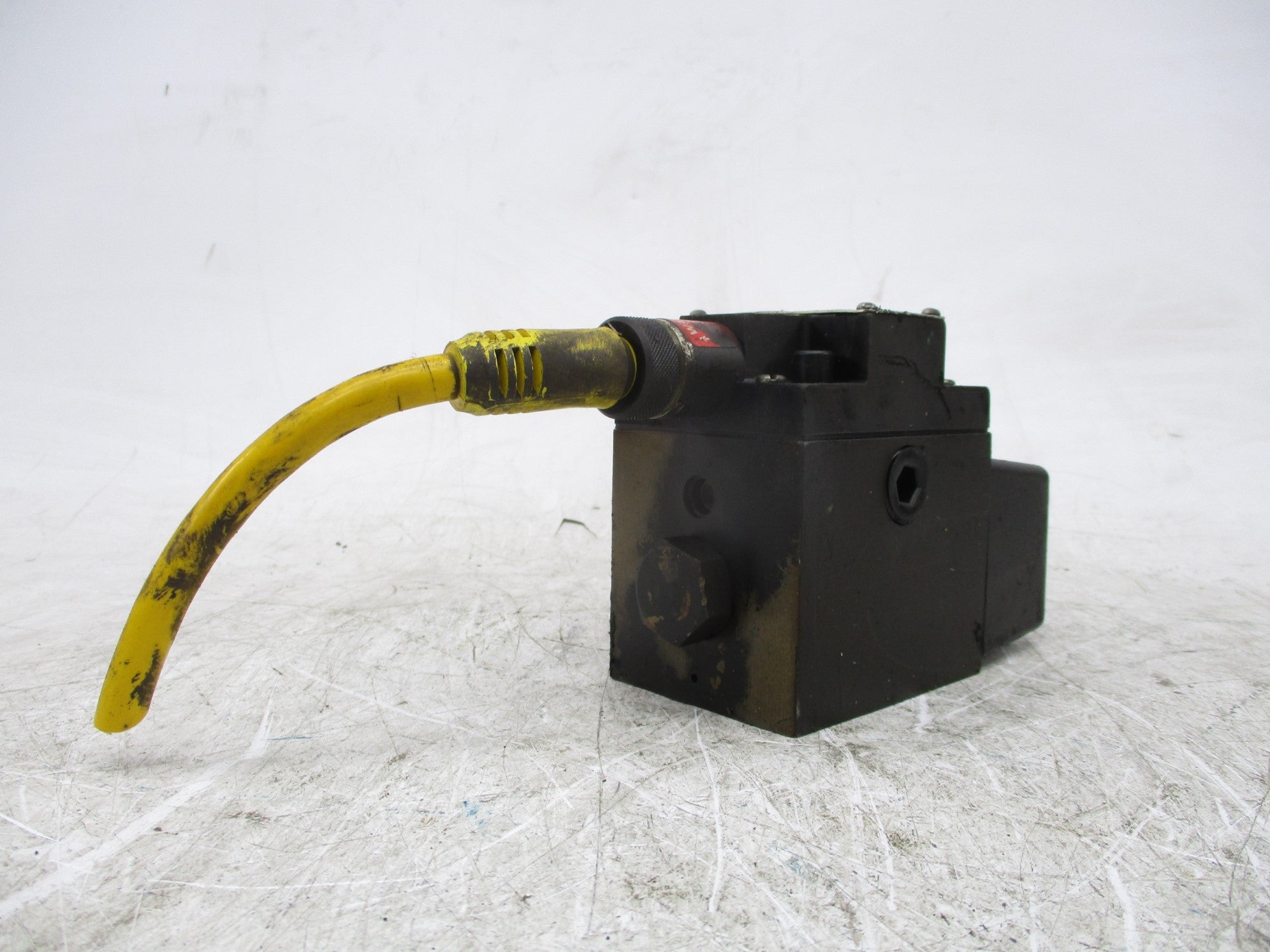 PARKER D3W1B56VY14 3000PSI 120V UNMP