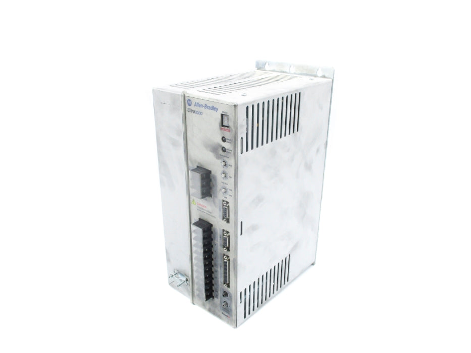 ALLEN BRADLEY 2098-DSD-HV100-SE SER. B F/W V1.40 UNMP