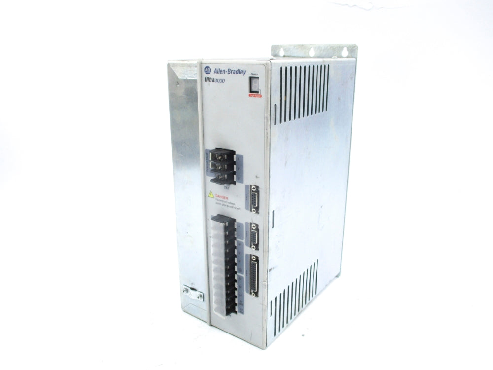 ALLEN BRADLEY 2098-DSD-HV050 SER. B F/W V1.53 NSNP