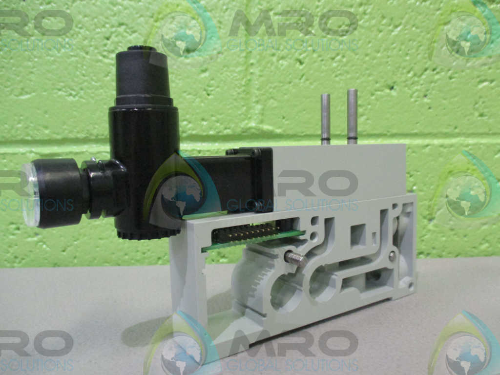 NUMATICS 122RS100J000000 W/215-533B *NEW NO BOX*