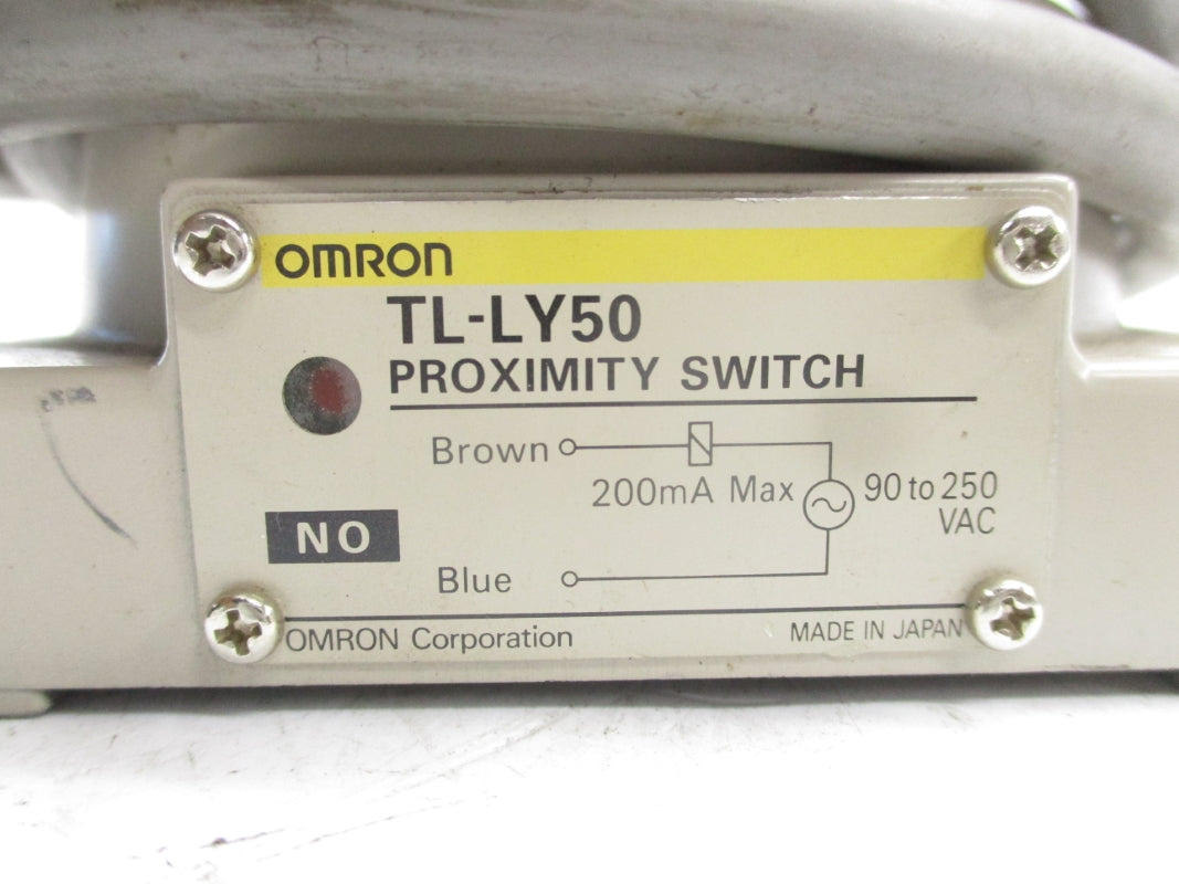 OMRON TL-LY50 NSNP