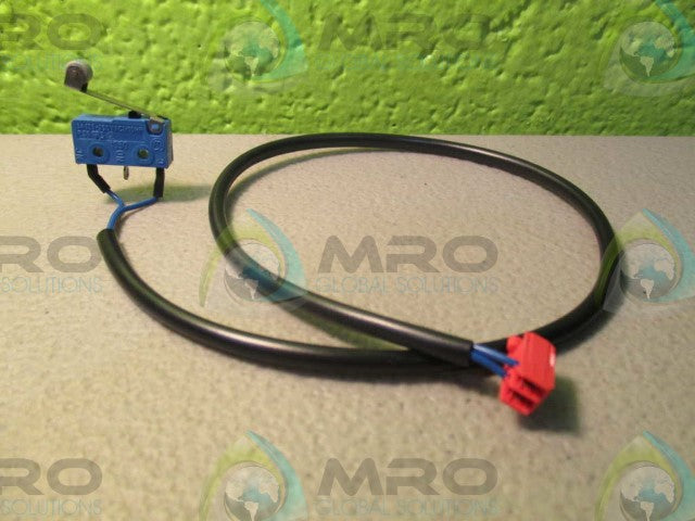 FARNELL SERIES 1050 ENCLOSED SNAP ACTION SWITCH *NEW NO BOX*