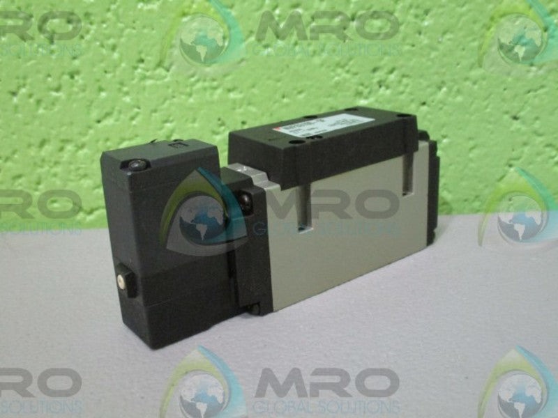 SMC NVFS31300-5F SOLENOID VALVE *NEW NO BOX*