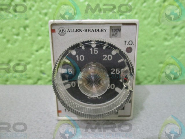 ALLEN BRADLEY 700-HTM12JA1 SER. A MILTI-RANGE TIMER ON DELAY *USED*