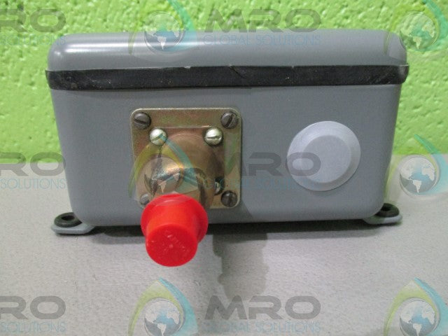 JOHNSON CONTROLS P80ABA-4C PROPORTIONAL BAND PRESSURE CONTROL *NEW IN BOX*