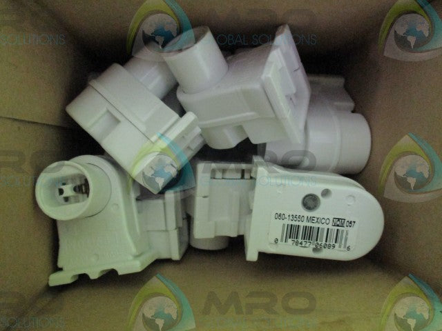 LOT OF 10 LEVITON 13550-W FLOURESCENT LAMPHOLDER (660W-600W) *NEW IN BOX*
