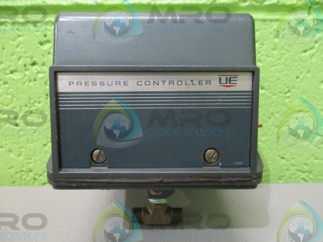 UNITED ELECTRIC J303D-8117-451 PRESSURE CONTROLLER *USED*