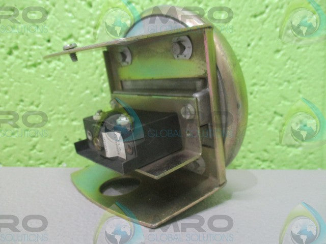 AS IS DWYER MFG. CO. 1821-0.5 *USED*