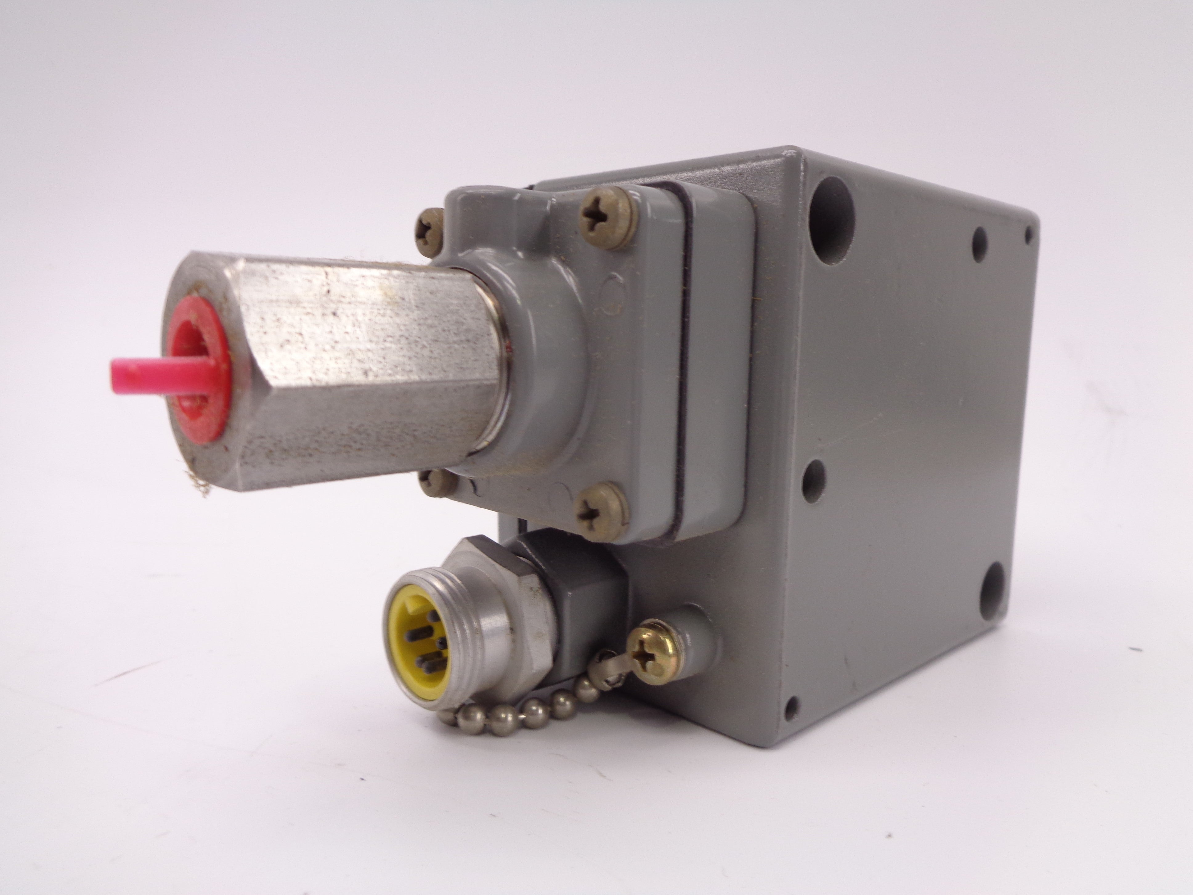 SQUARE D 9012GCW-2G17H11 SER. C NSNP