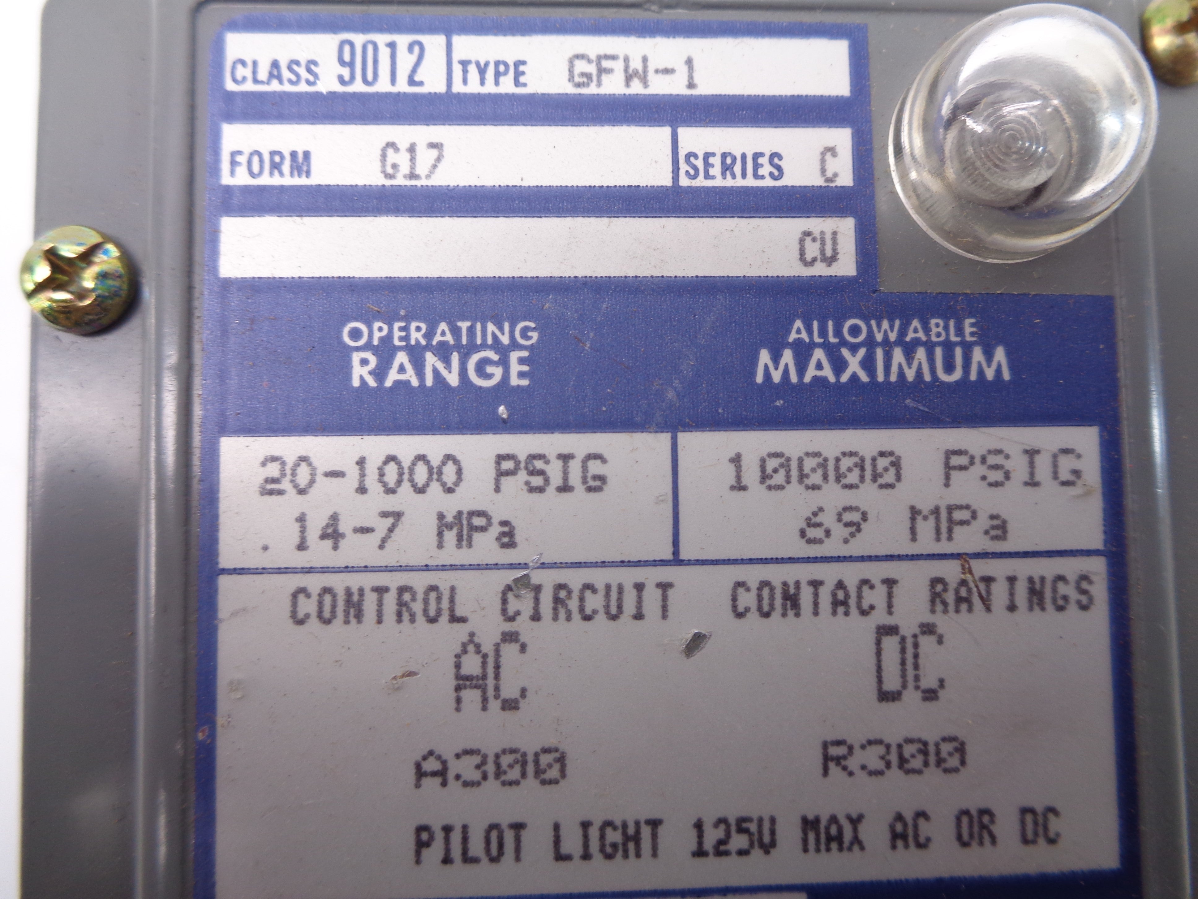 SQUARE D 9012GFW-1G17 SER. C NSNP
