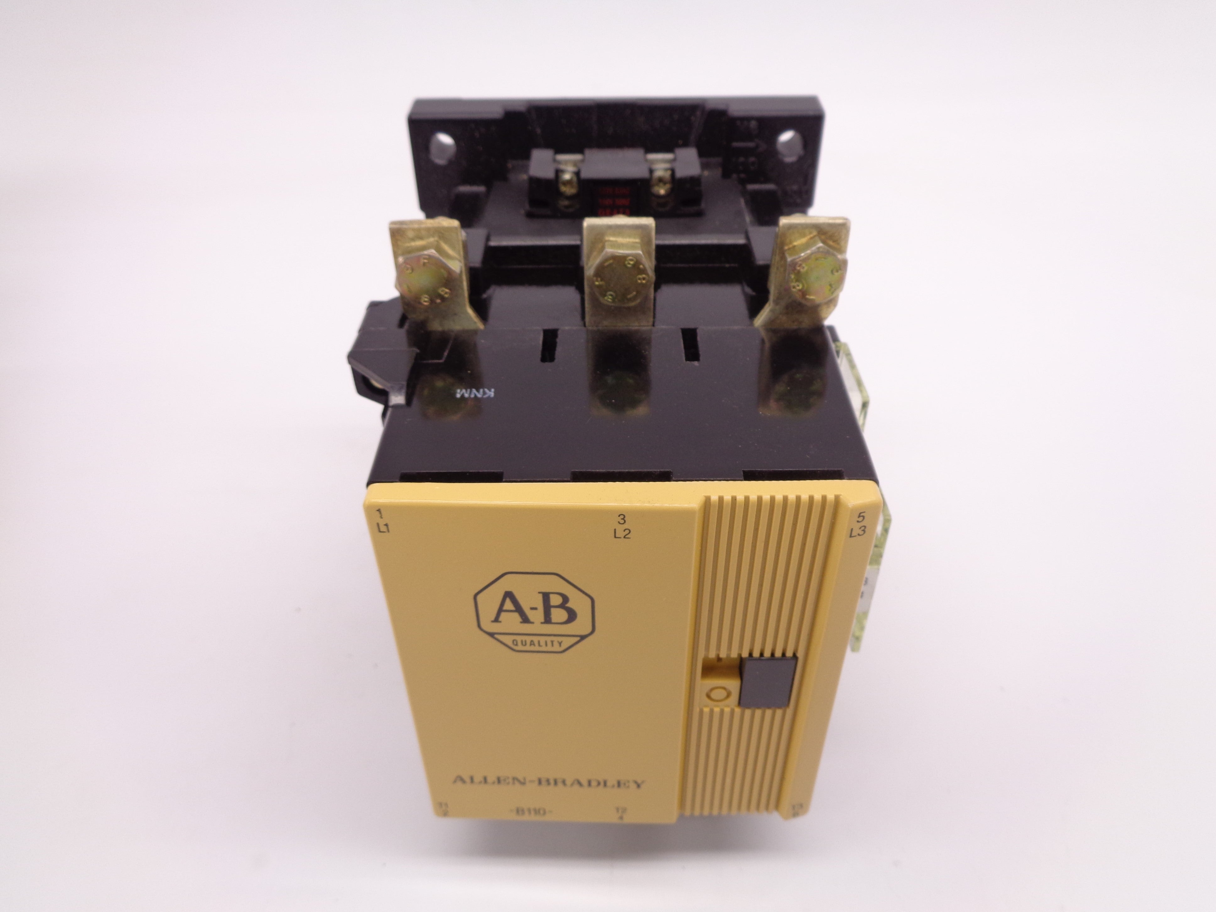 ALLEN BRADLEY 100-B110ND3 120V SER. B (BR/YL) NSMP