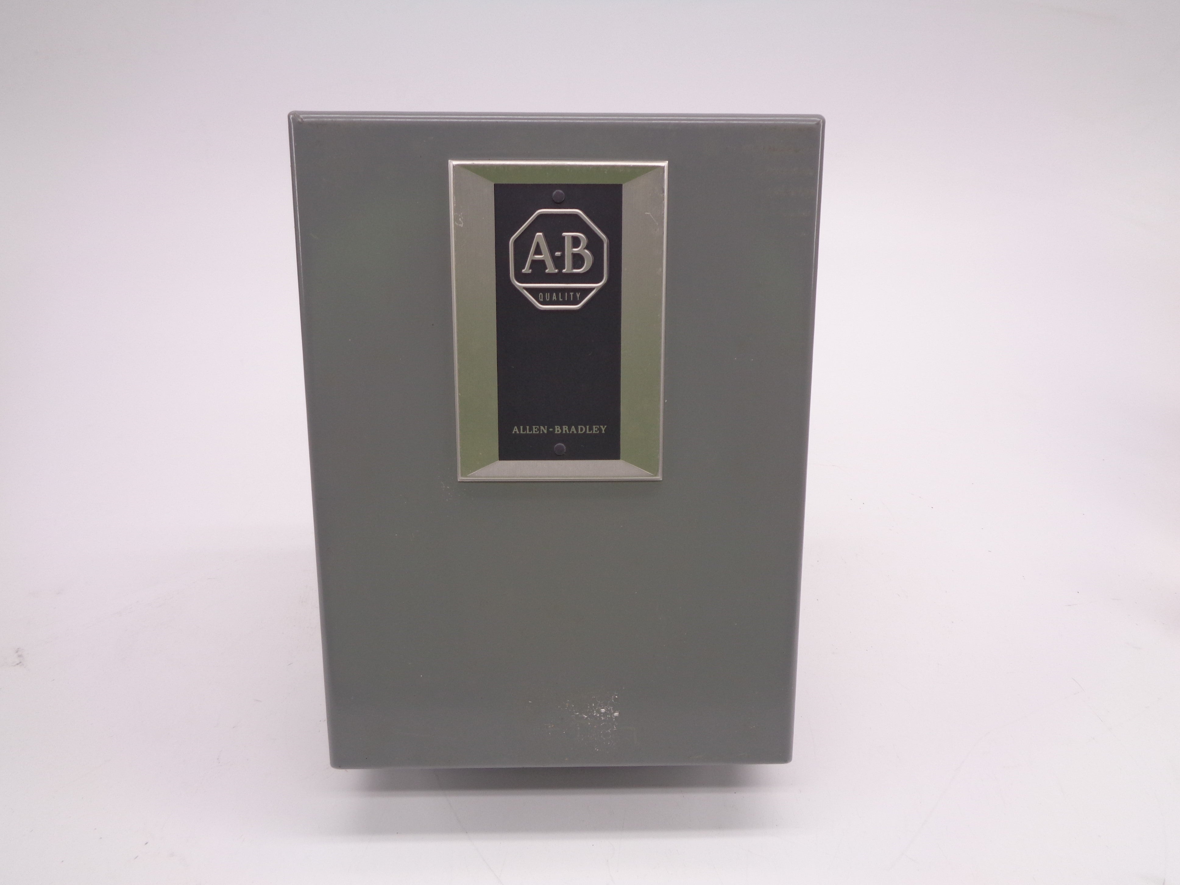 INDUSTRIAL SPARE PART 702L-BAWF93 277V SER. K NSNP