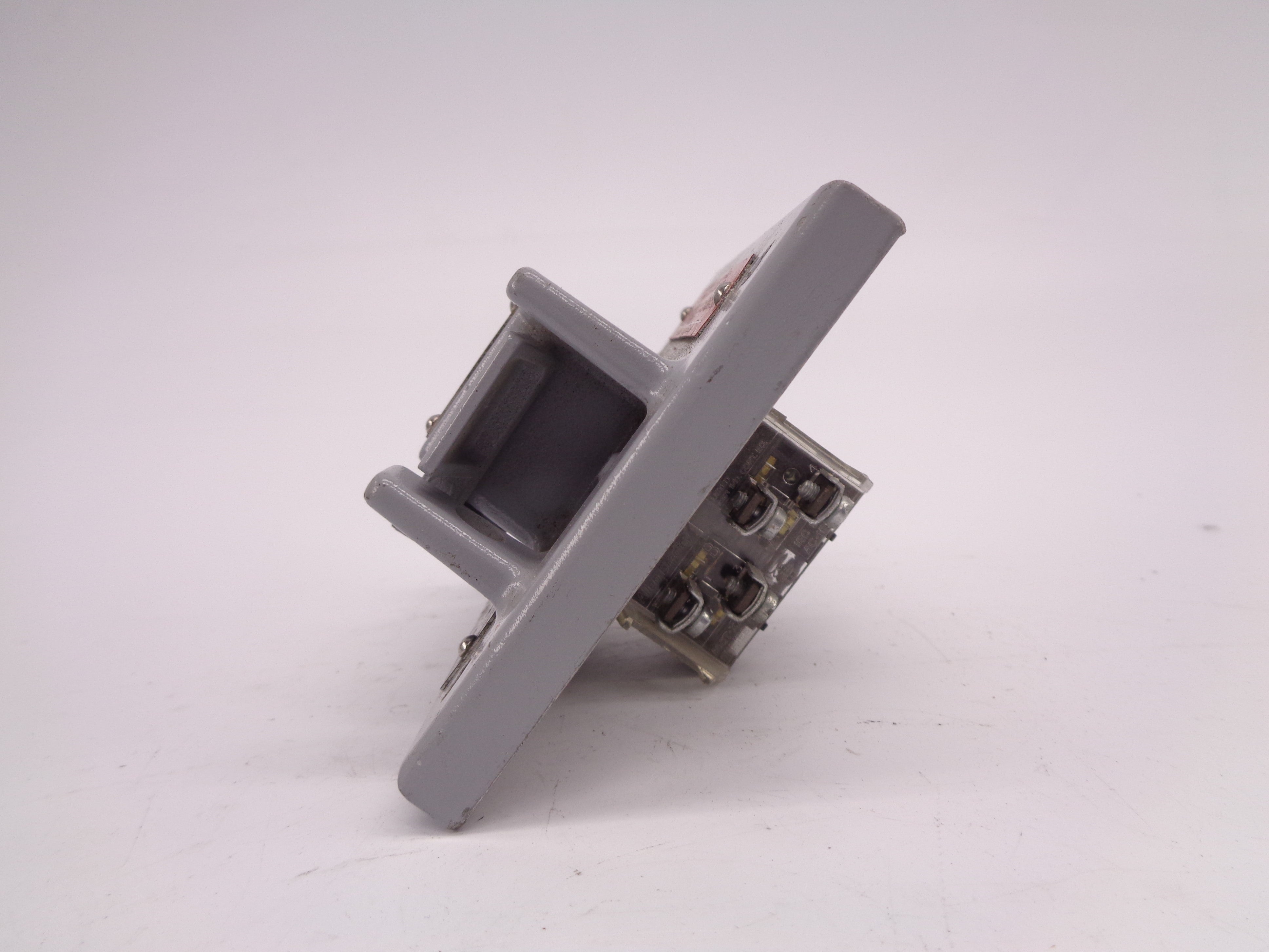 ALLEN BRADLEY 800H-NP15 SER. X NSNP
