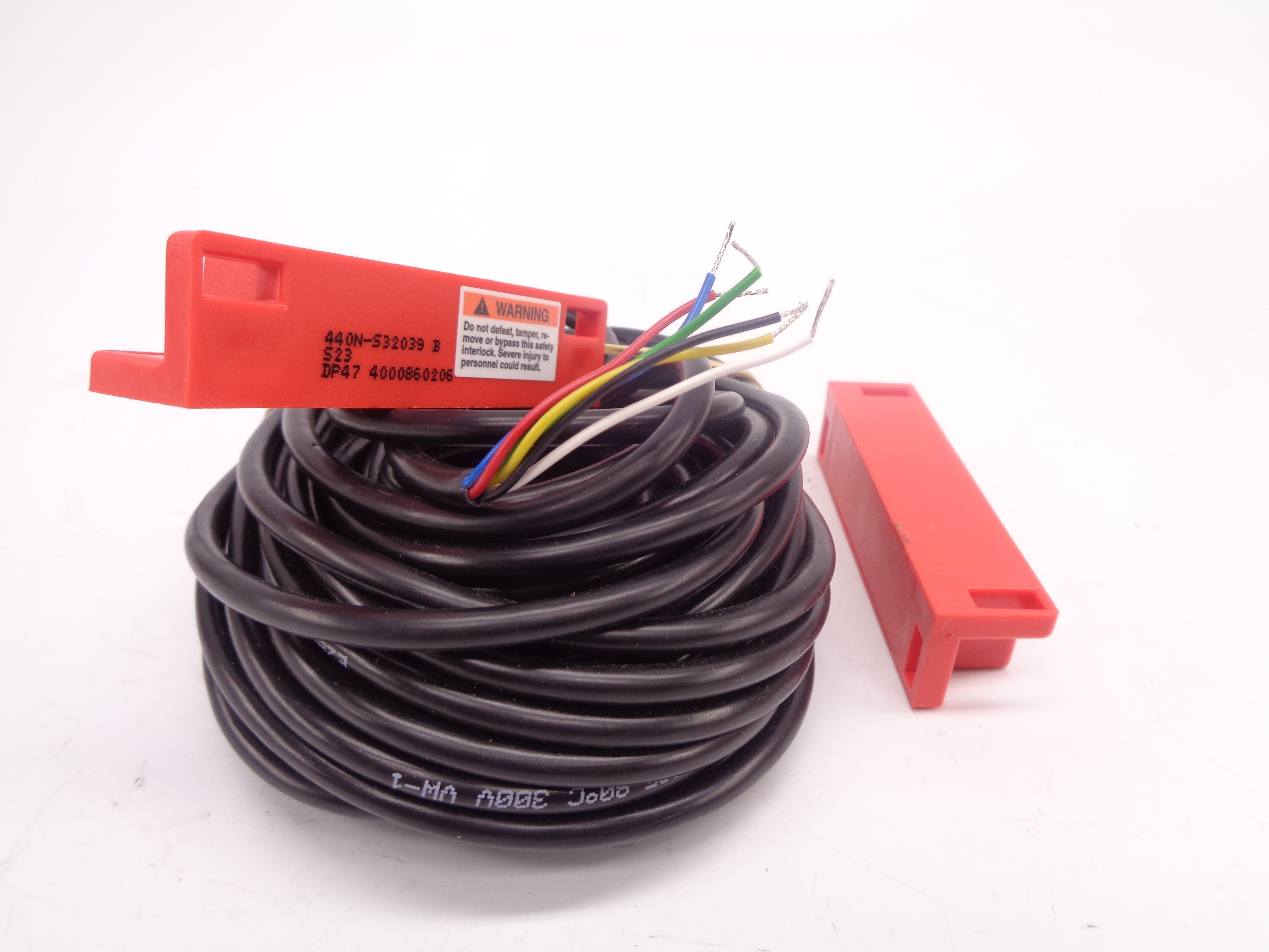 ALLEN BRADLEY 440N-S32039 SER. B (WH) NSMP