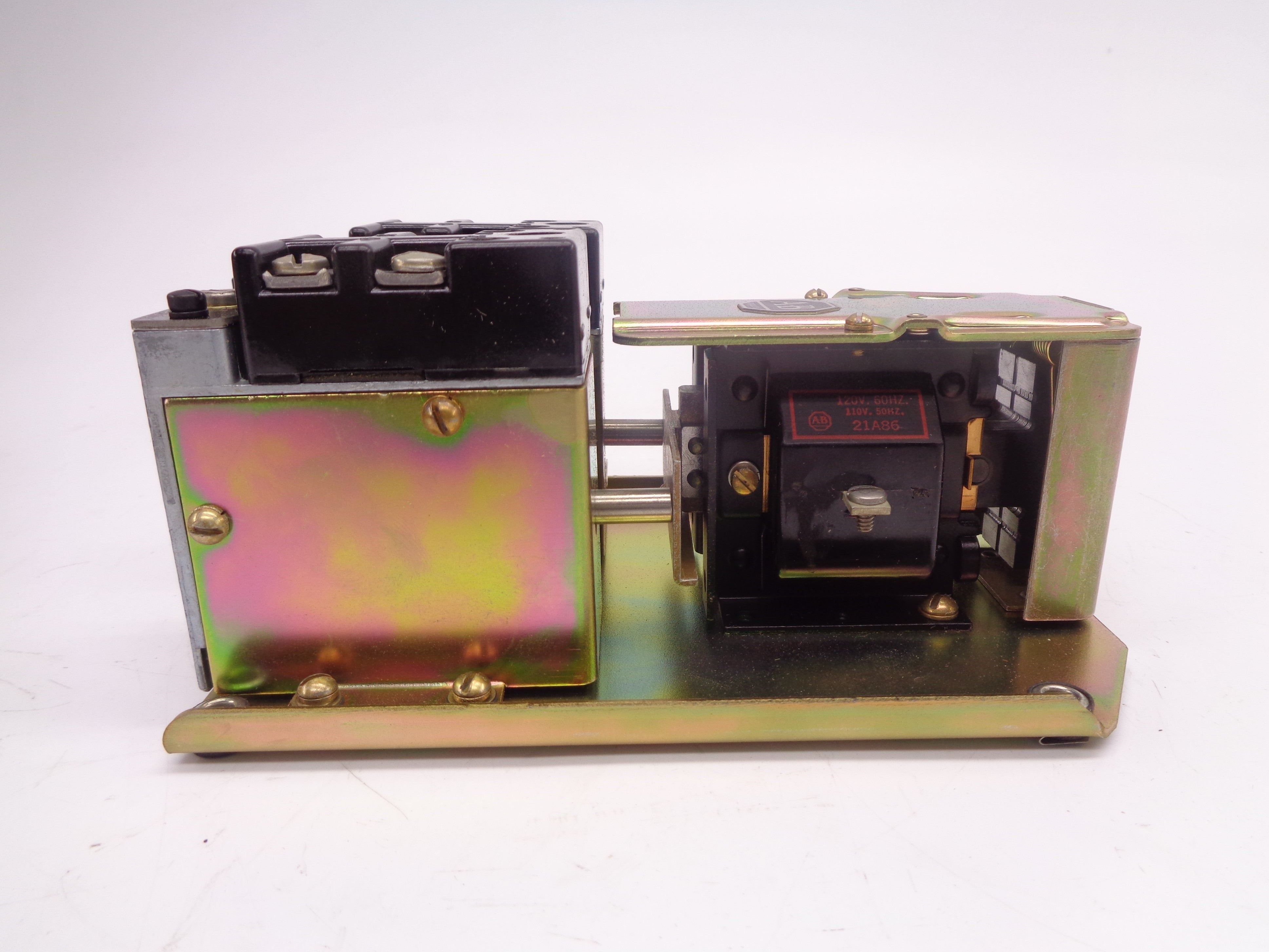ALLEN BRADLEY 849-ZOD123 SER. B 120V (BR/YL) NSMP