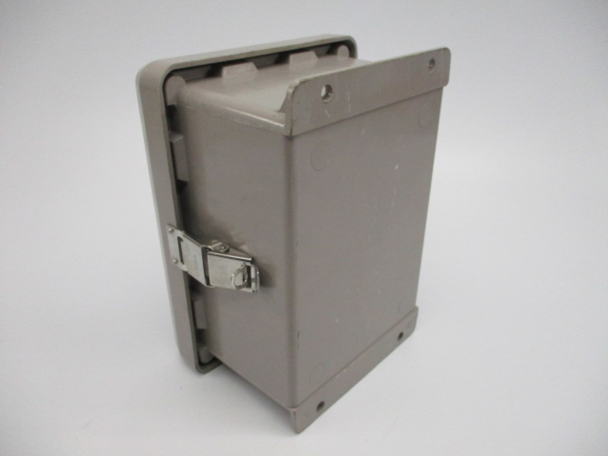 HUBBELL VJ-806W UNMP