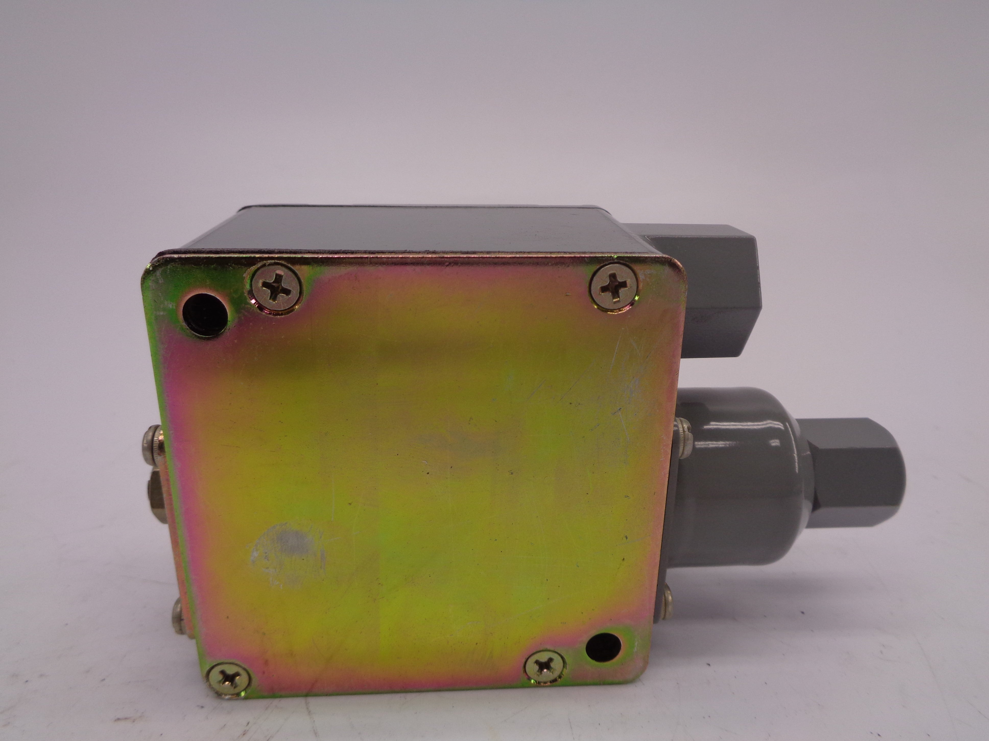 INDUSTRIAL SPARE PART 836T-T250J SER. A 120-600VAC 60A 50PSI NSNP