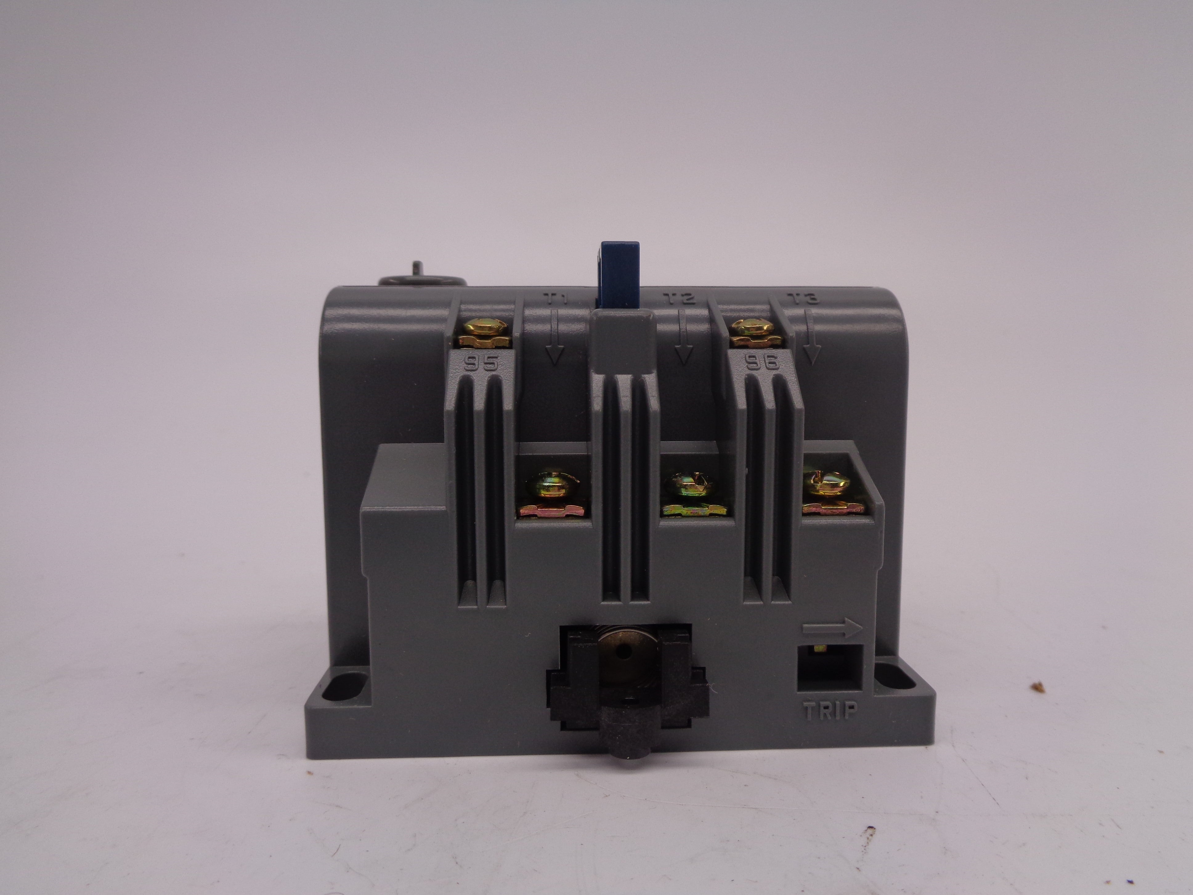 FURNAS 48ASD3M10 10A 600V SER. B NSMP