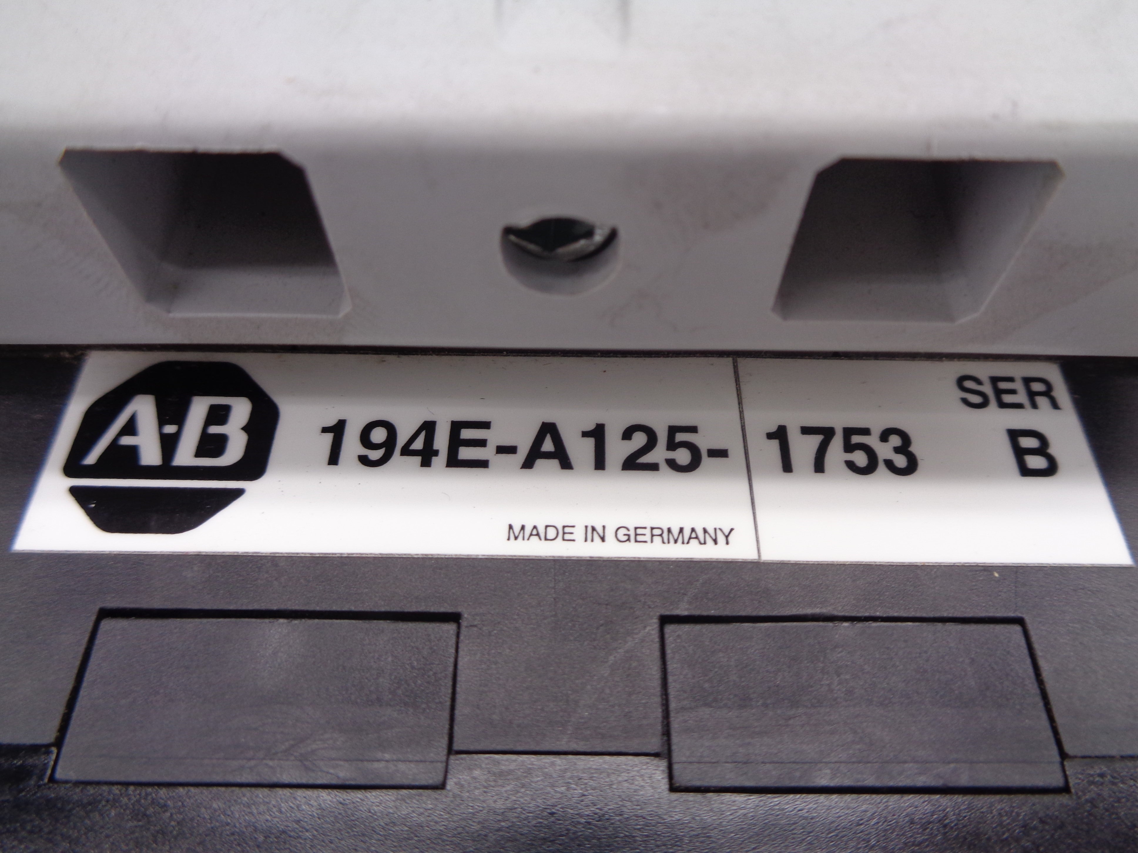ALLEN BRADLEY 194E-A125-1753 SER. B UNMP