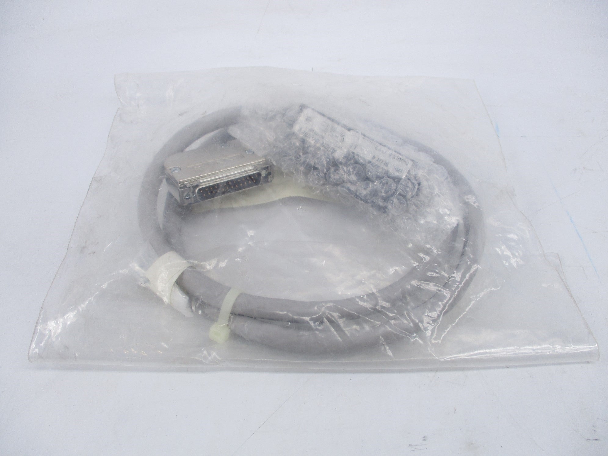 ALLEN BRADLEY 1492-ACAB010HA69 SER. A NSMP