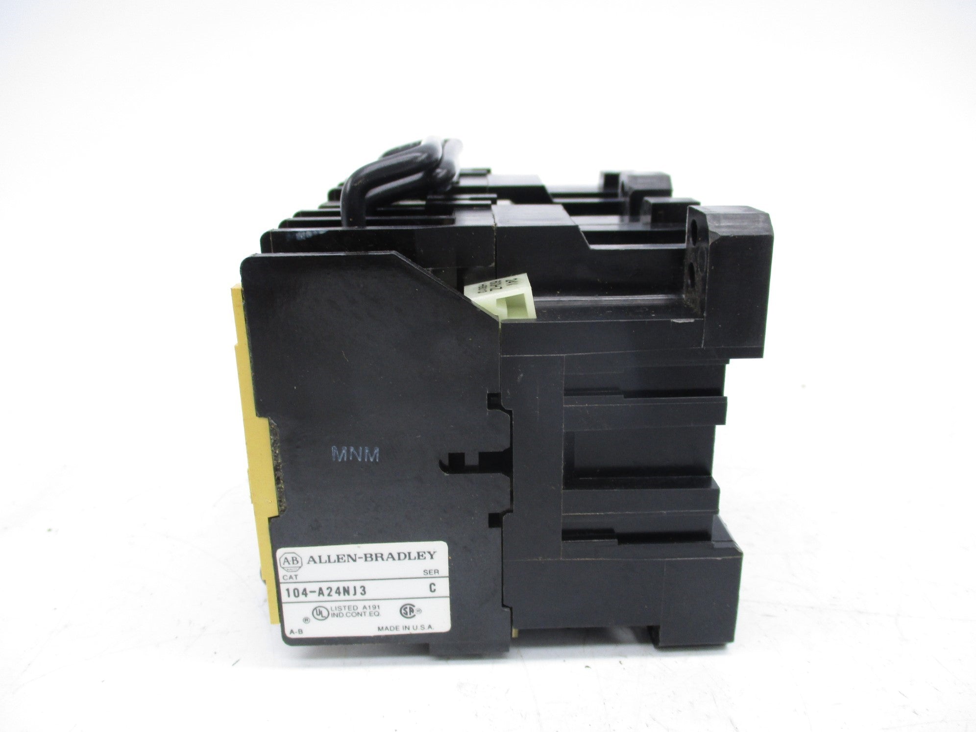 ALLEN BRADLEY 104-A24NJ3 SER. C 24V NSNP