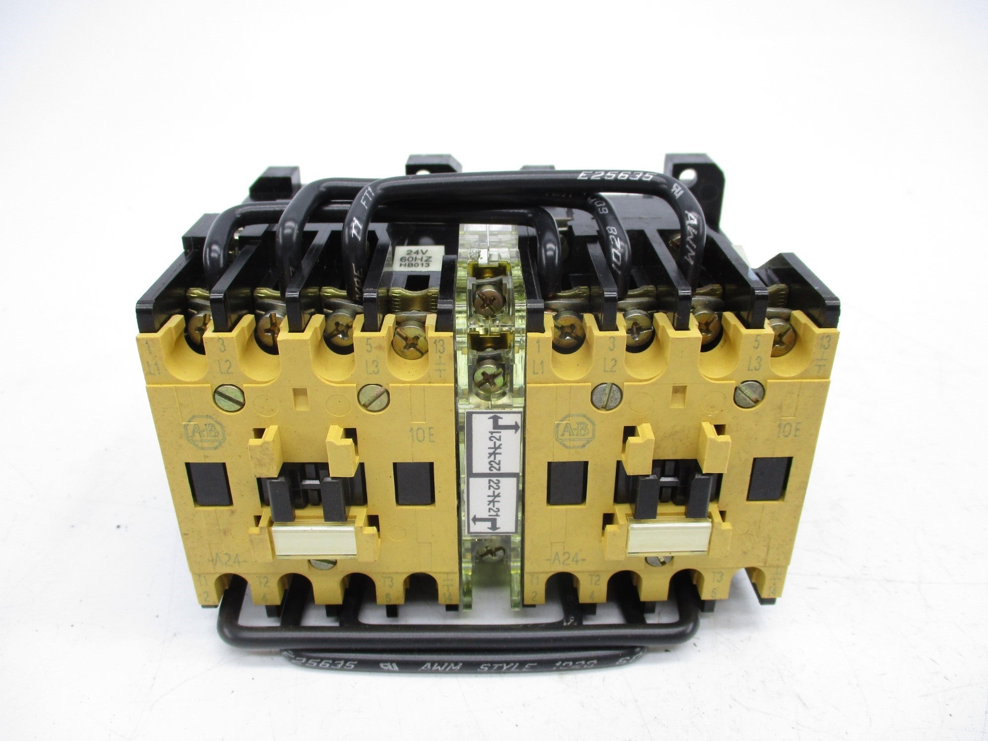 ALLEN BRADLEY 104-A24NJ3 SER. C 24V NSNP