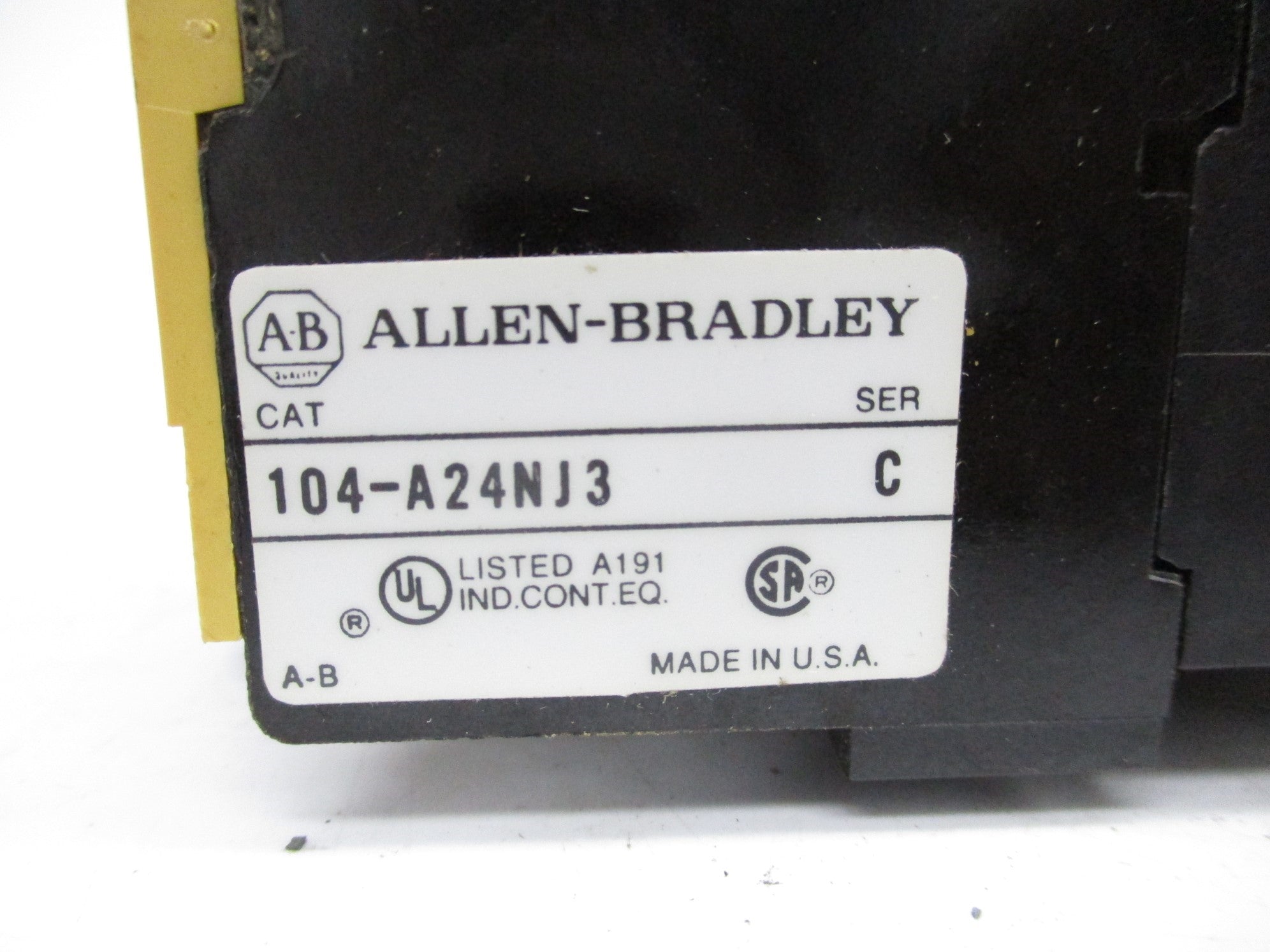 ALLEN BRADLEY 104-A24NJ3 SER. C 24V NSNP