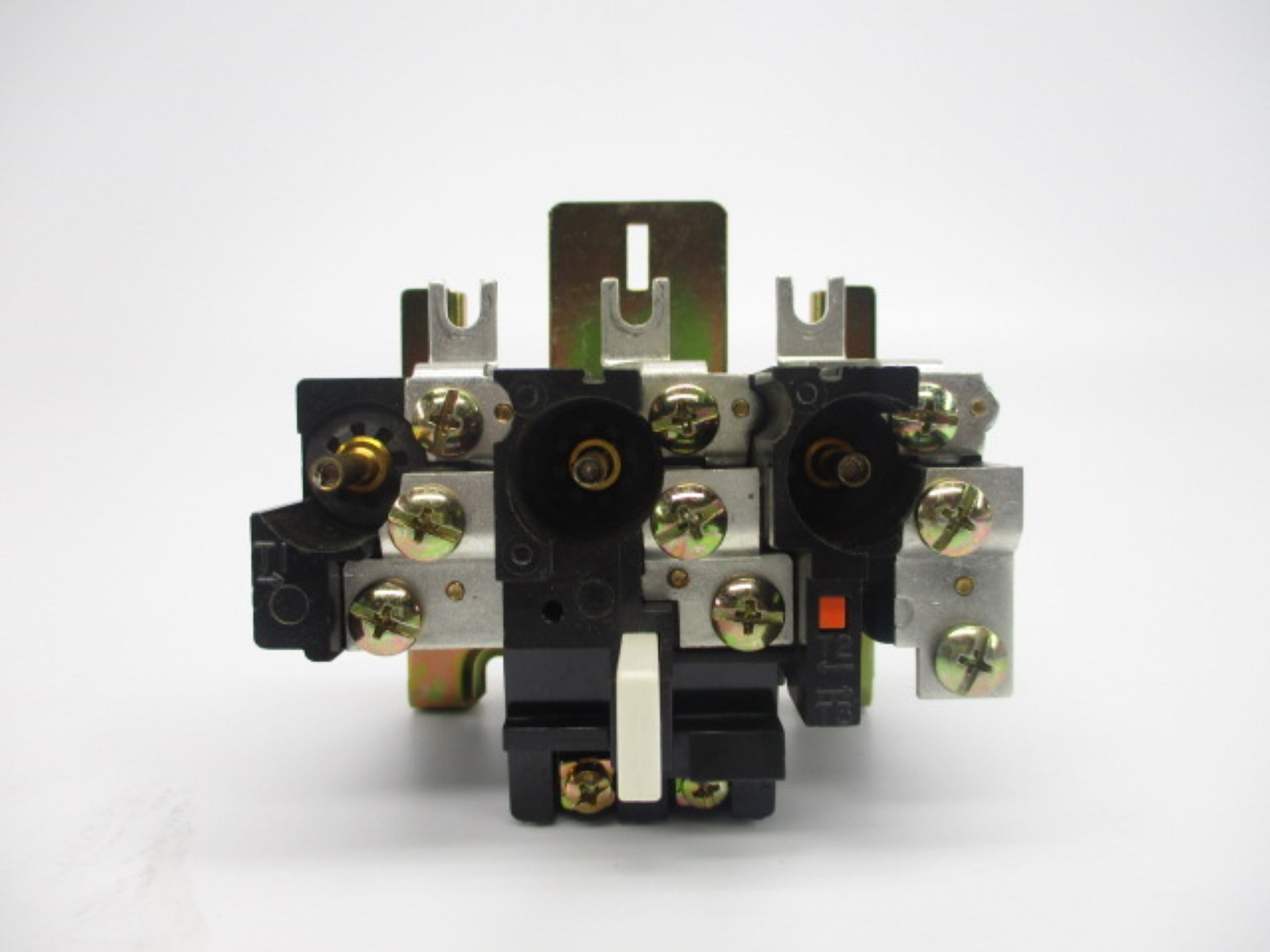 FURNAS 48FC31AA3 SER. C UNMP