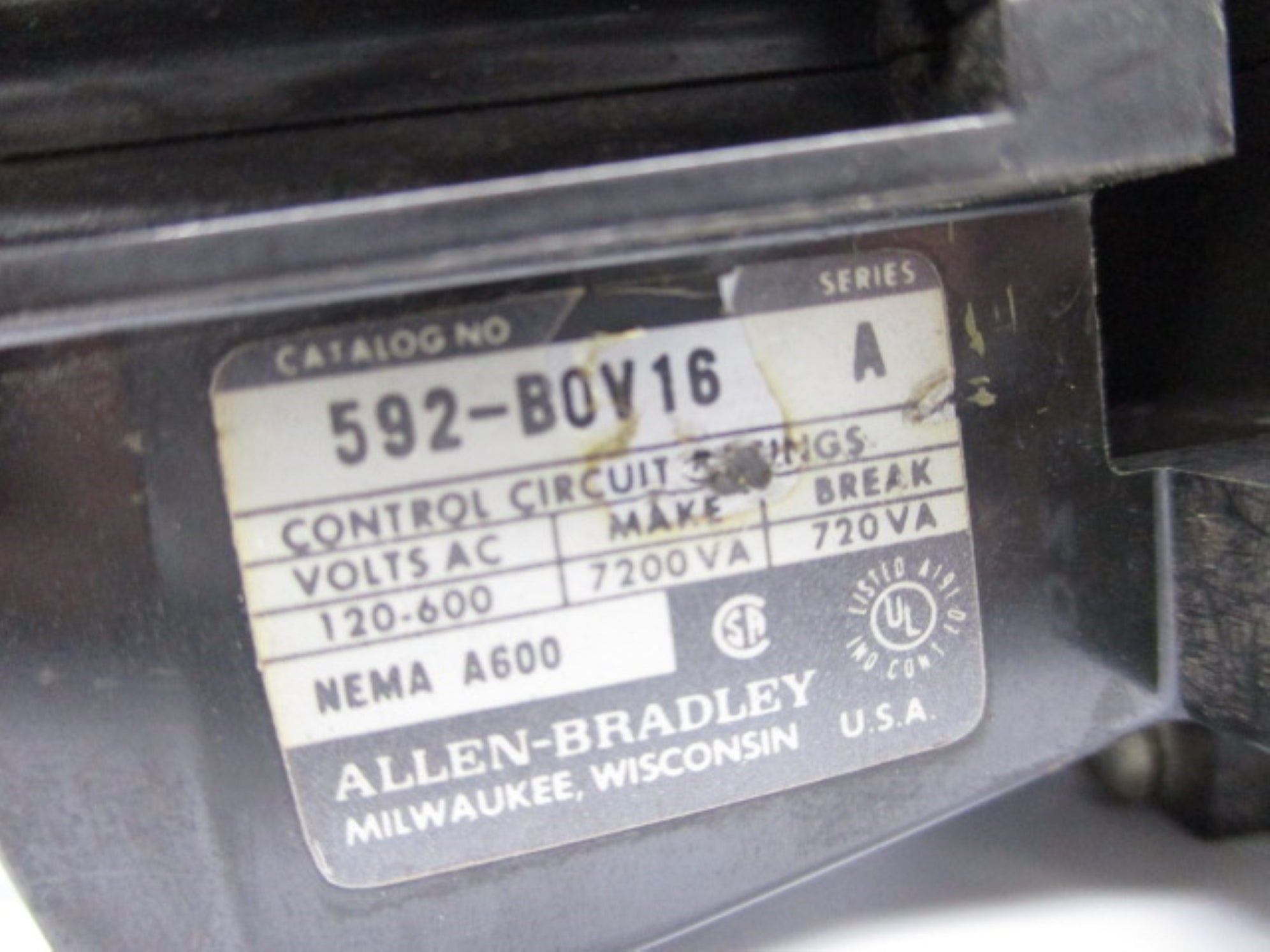ALLEN BRADLEY 592-BOV16 SER. A 120V (AS PICTURED) UNMP
