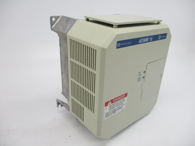 TELEMECANIQUE ATV16U29M2U NSMP