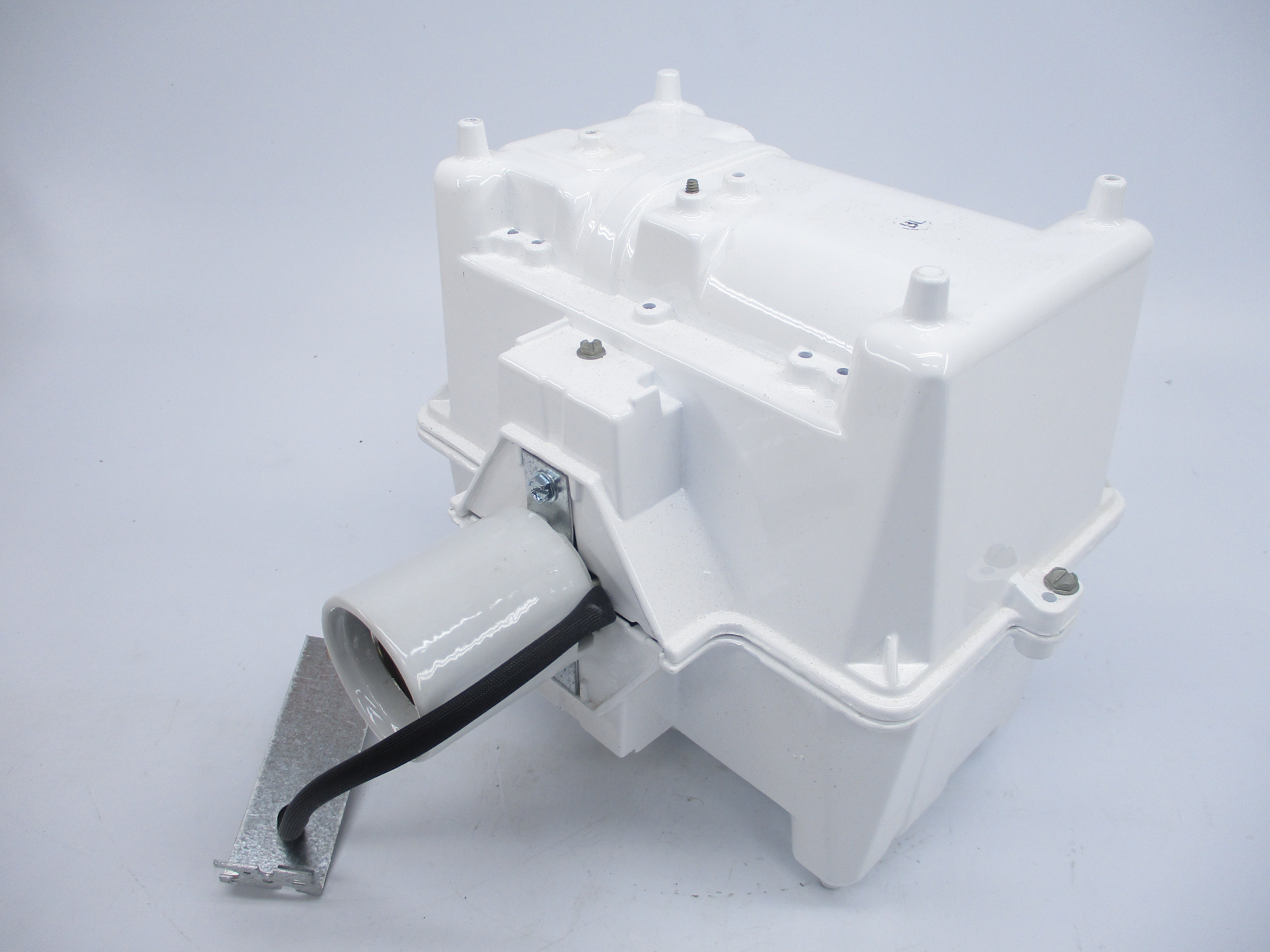 HUBBELL BL-A400H8WH-QSS NSMP