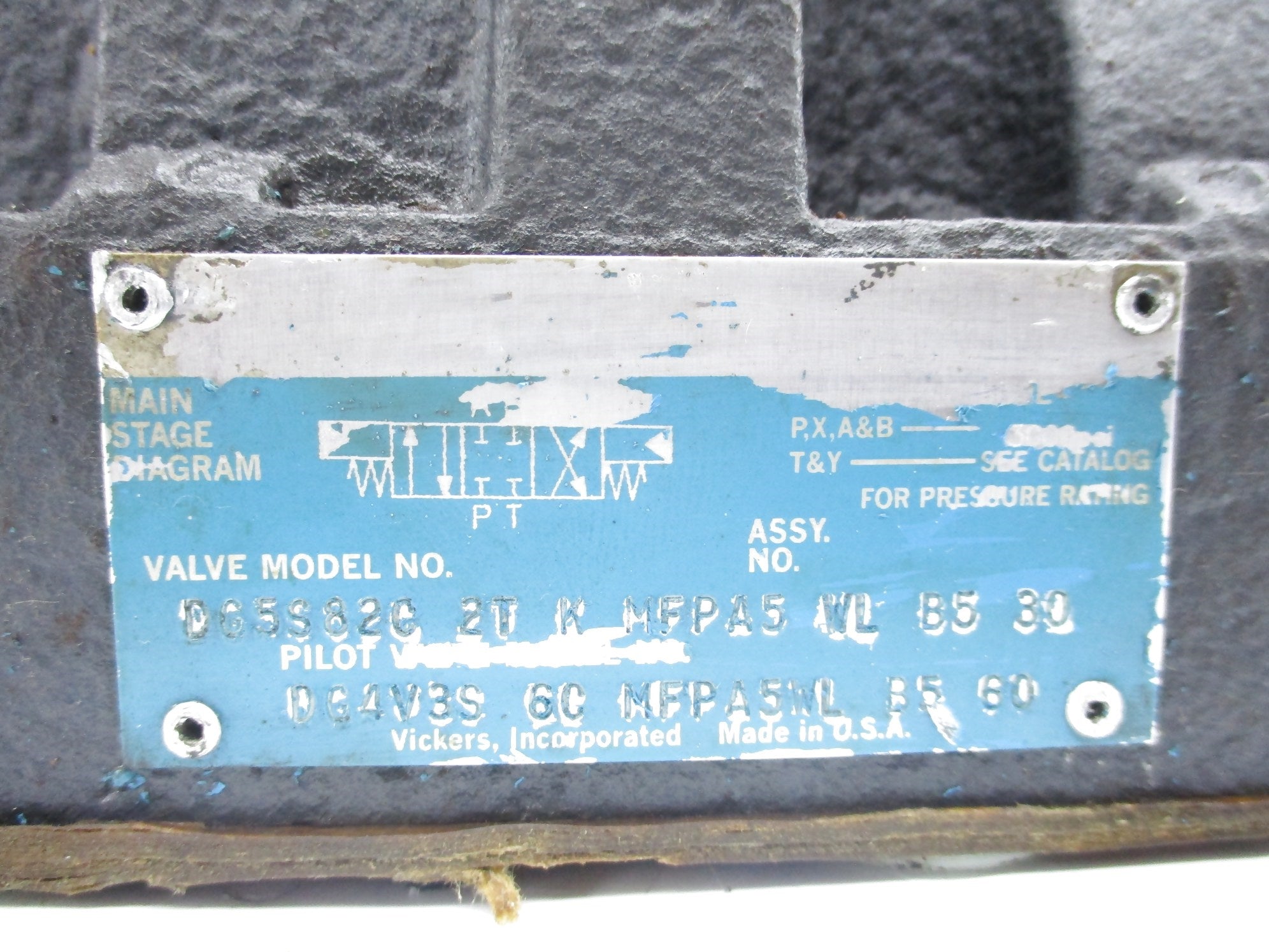 VICKERS DG5S82C2TKMFPA5WLB530 NSNP