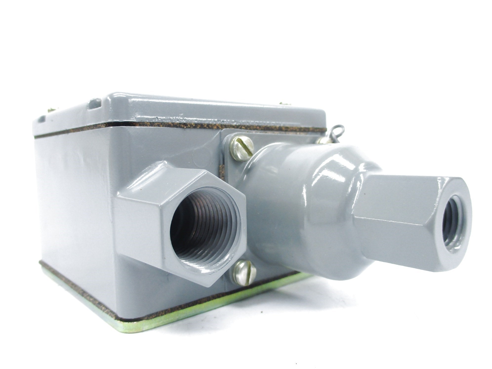 INDUSTRIAL SPARE PART 836T-D451J SER. A 120-600VAC 60A (BR/WH) NSMP