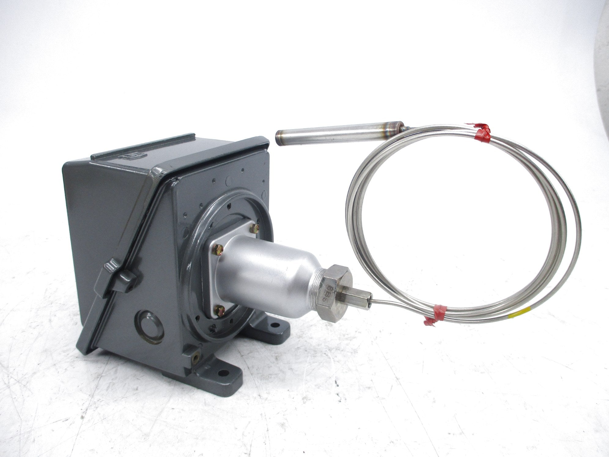 UNITED ELECTRIC F402-8BS 480VAC 15A NSMP