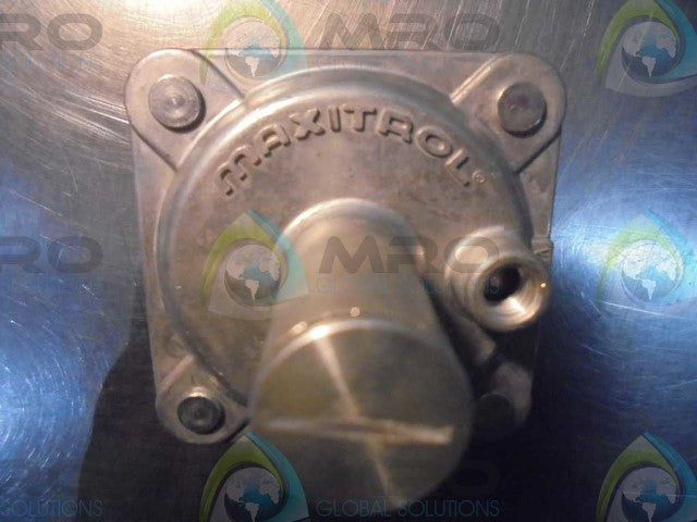 MAXITROL R5002 1/2 PSIG *NEW NO BOX*
