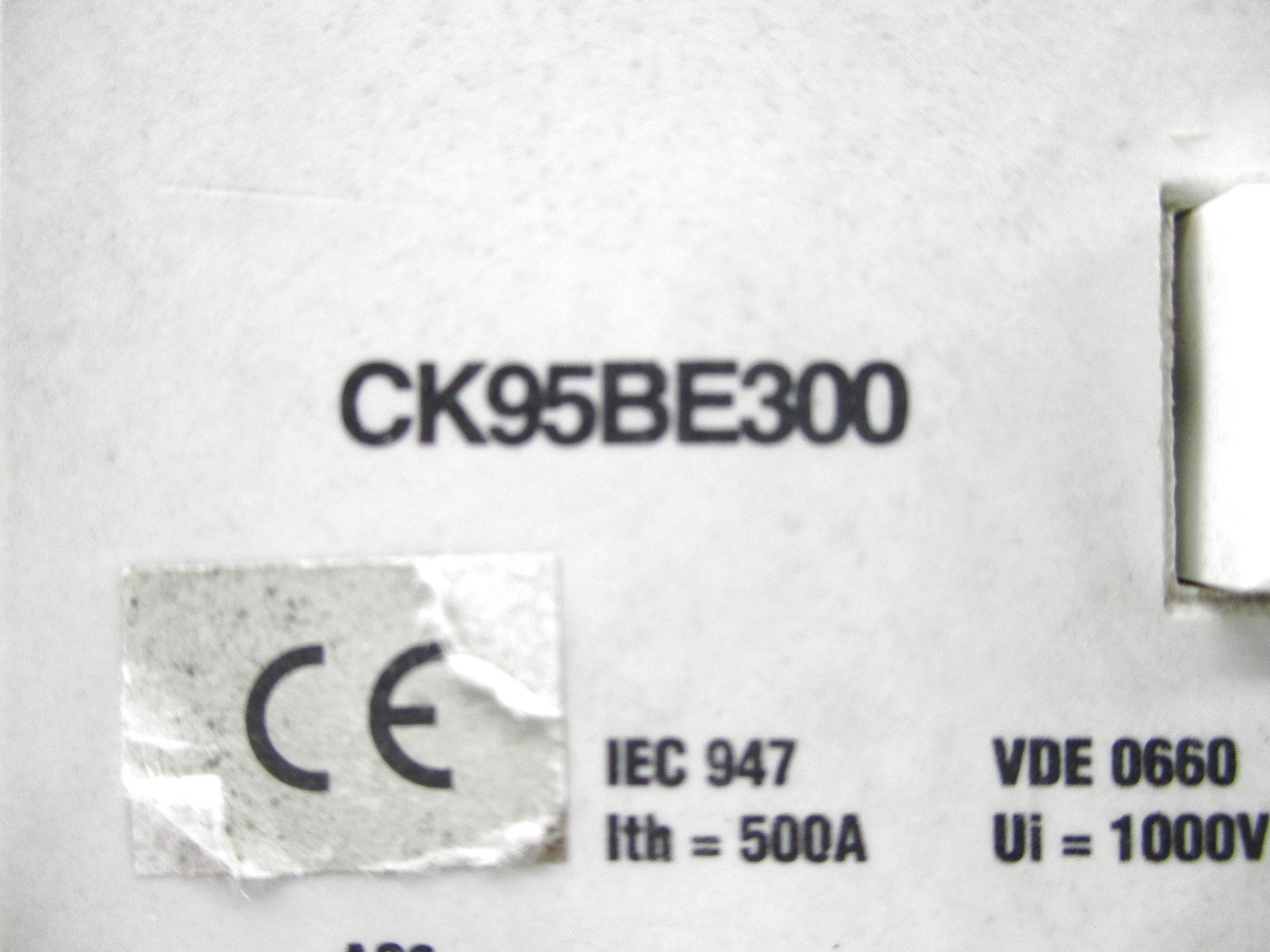 GENERAL ELECTRIC CK95BE300 600V NSNP