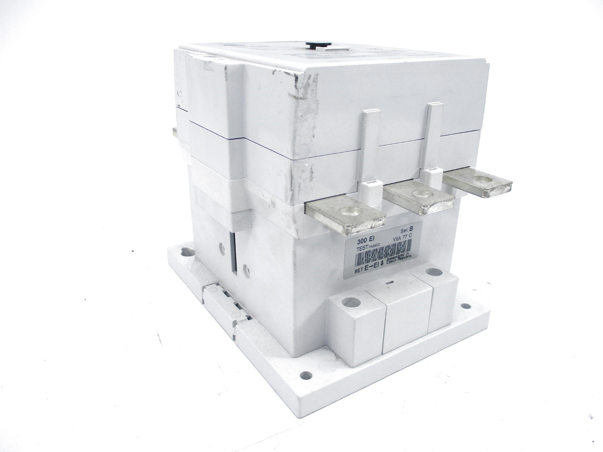 ALLEN BRADLEY 100-D300EI SER. B 130V NSNP