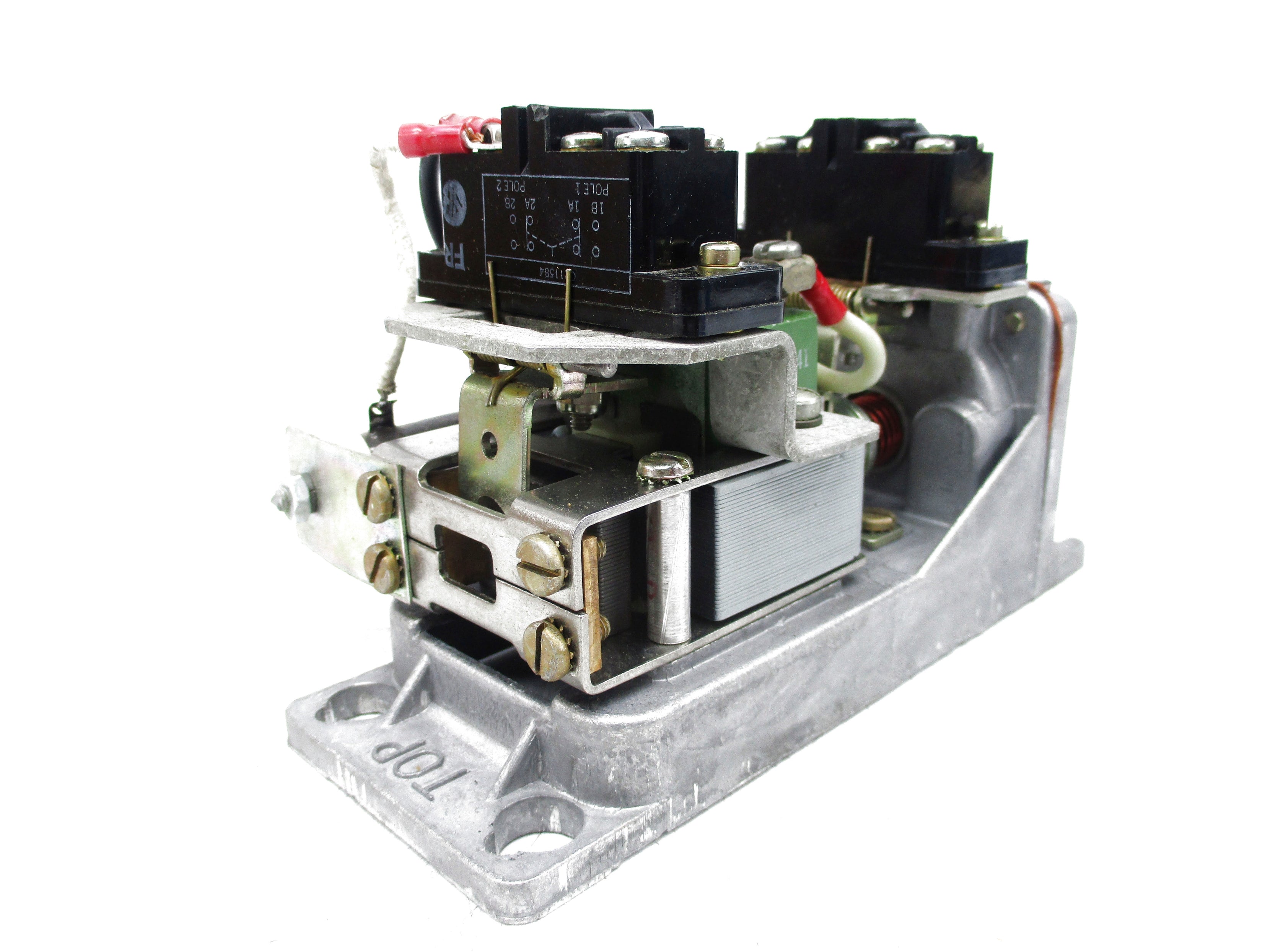GENERAL ELECTRIC CR2820B424AA41 SER. A 125V NSFS