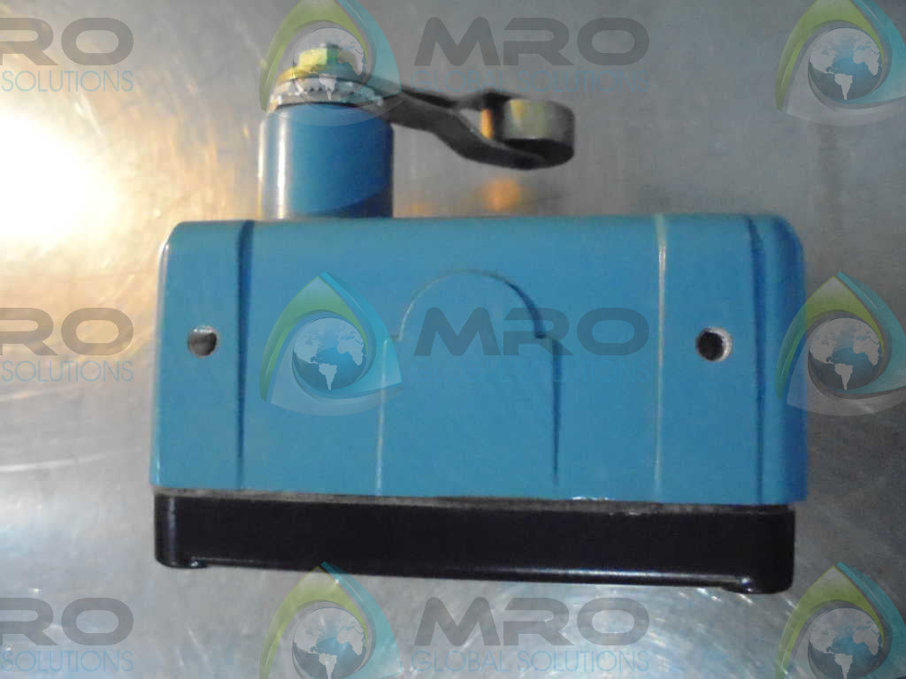 MICROSWITCH OPD-AR30 SPLASH PROOF SWITCH *NEW NO BOX*