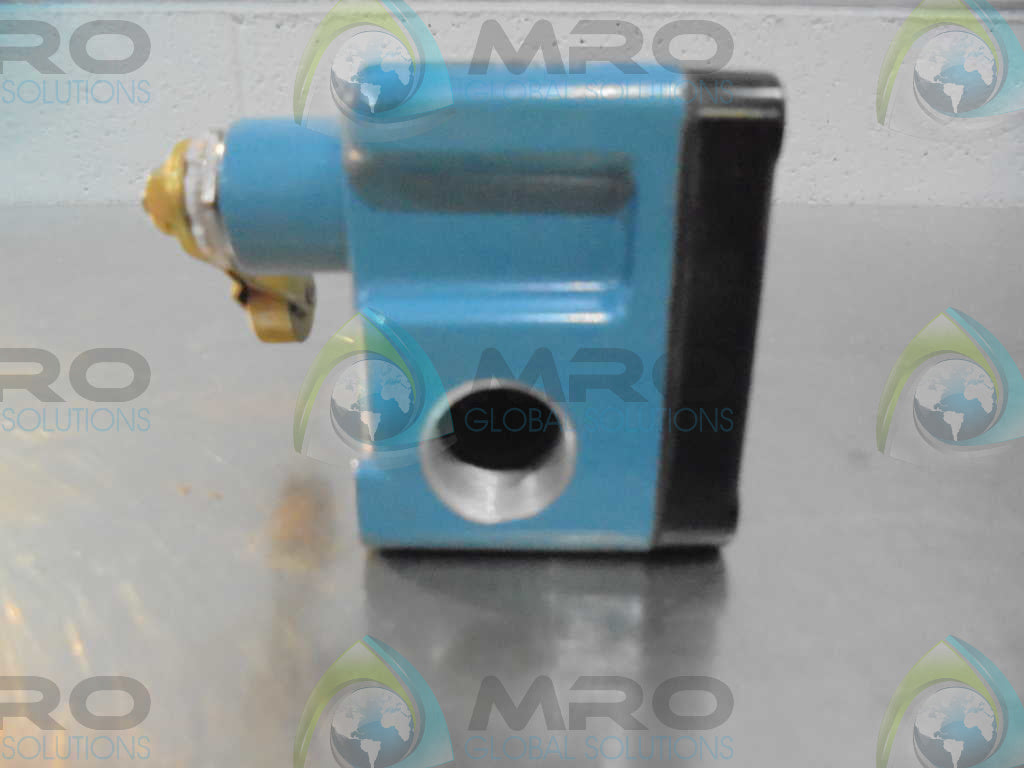 MICROSWITCH OPD-AR30 SPLASH PROOF SWITCH *NEW NO BOX*