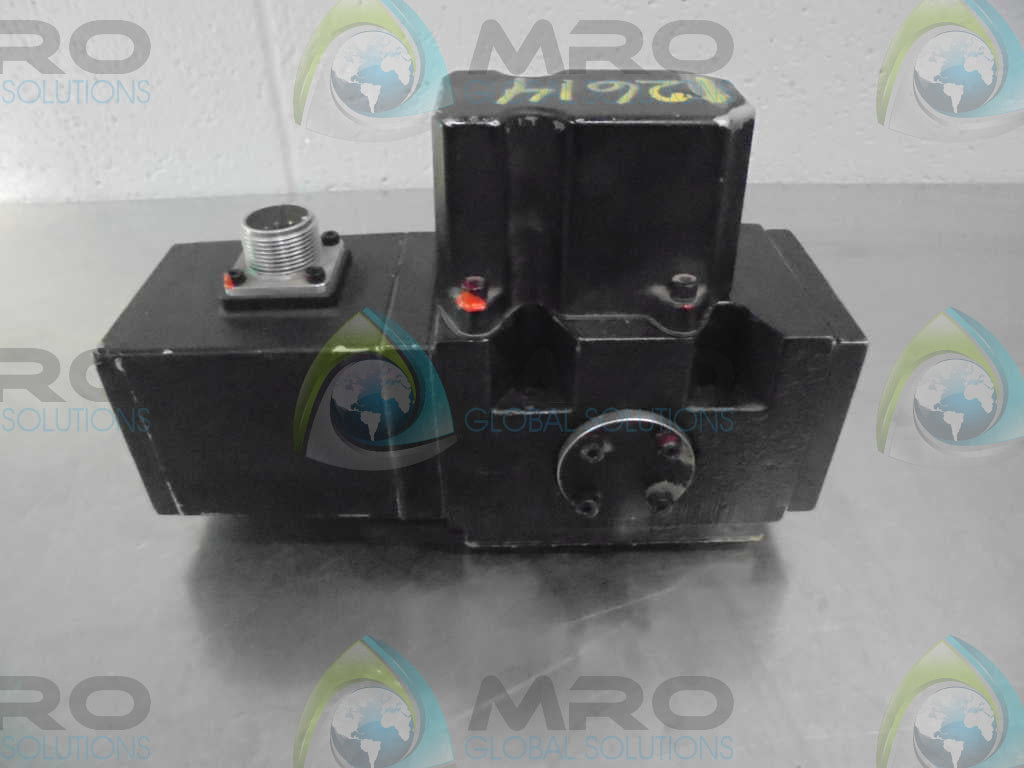 MOOG CONTROLS 641-204 VALVE *NEW NO BOX*
