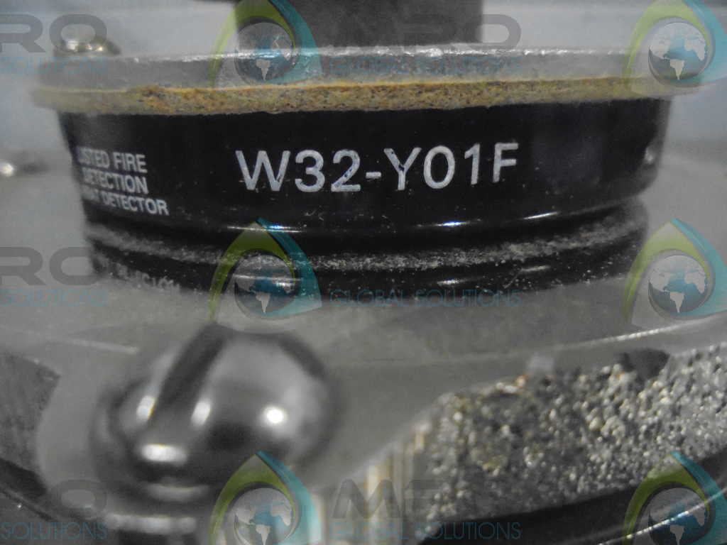 CHEMETRONICS W32-Y01F THERMOSTAT *NEW NO BOX*