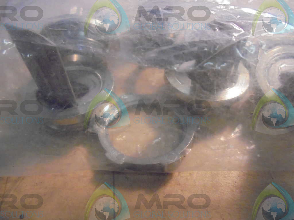LOT OF 5 WIREMOLD 5781A BOX CONNECTORS *NEW IN BOX*