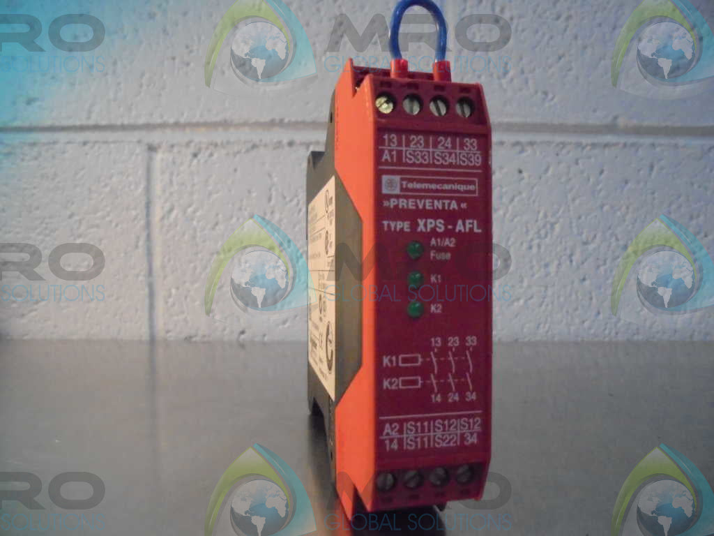 TELEMECANIQUE XPSAFL5130P SAFETY SWITCH *USED*