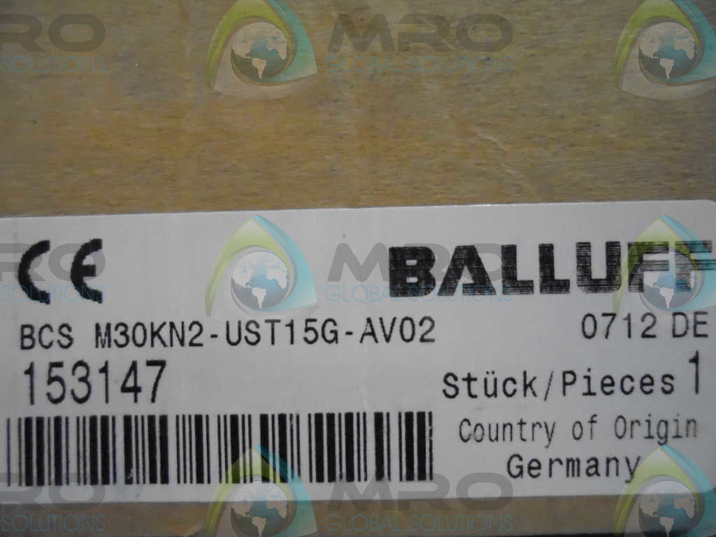 BALLUFF BCS M30KN2-UST15G-AV02 PROXIMITY SWITCH *NEW IN BOX*