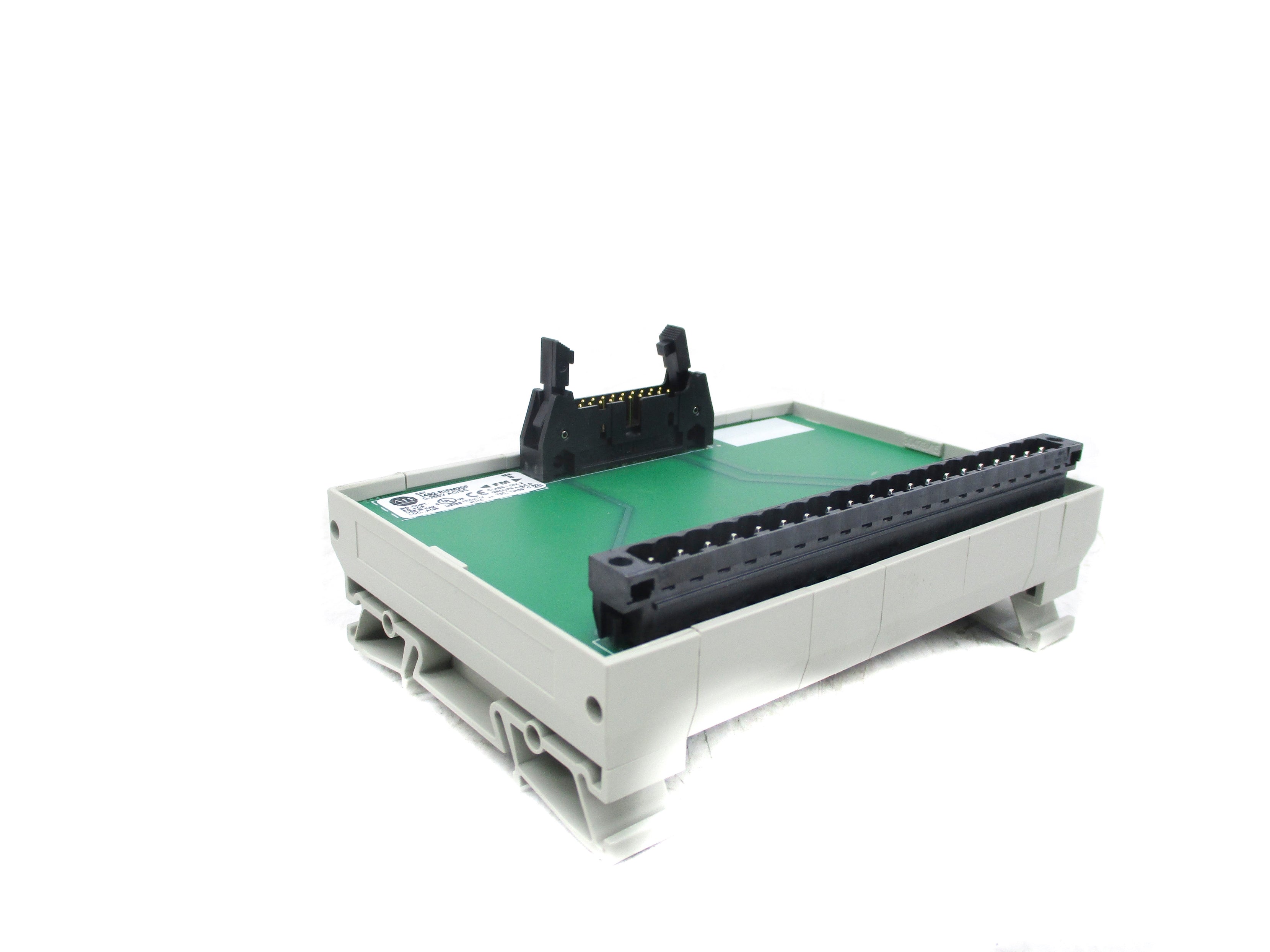 ALLEN BRADLEY 1492-RIFM20F SER. B (BR/WH) NSMP