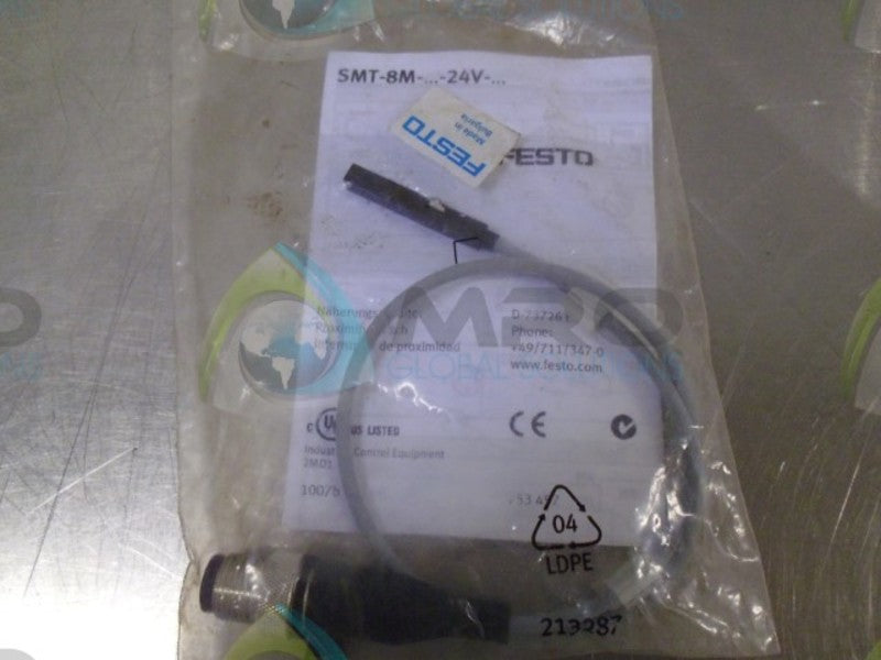 FESTO SMT-8M-24V PROXIMITY SWITCH * NEW IN FACTORY BAG *