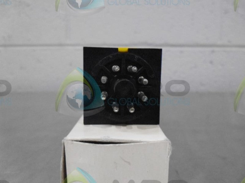 CARLO GAVAZZI A 208 220 DELAY RELAY * NEW IN BOX *